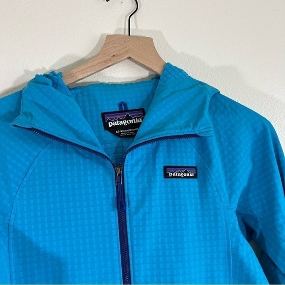 Patagonia Womens Hooded Jacket XS - Picture 2 of 9